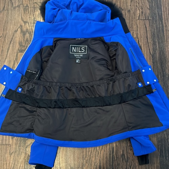 Women’s NILS Ski Jacket w/ Fur on Detachable Hood (Sz 6) Mint Condition - Picture 10 of 10